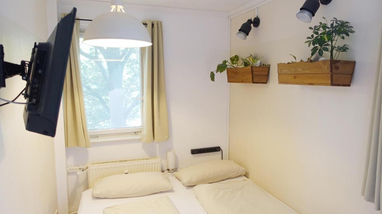 1 Zimmer In Wohngemeinschaft, Netflix, Premium Kabelfernsehen, Kueche Apartment Berlin Exterior foto